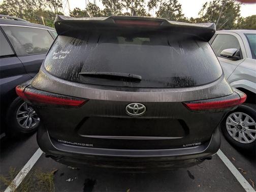 2022 Toyota Highlander Limited