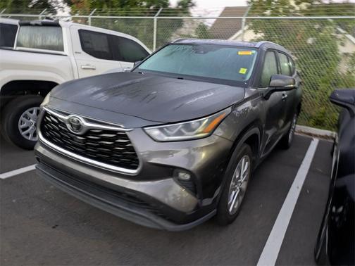 2022 Toyota Highlander Limited