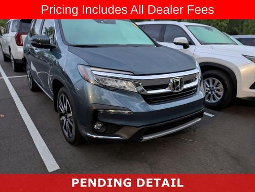 Obsidian Blue Pearl 2020 Honda Pilot Touring 8-Passenger