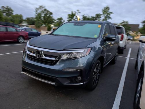 Obsidian Blue Pearl 2020 Honda Pilot Touring 8-Passenger