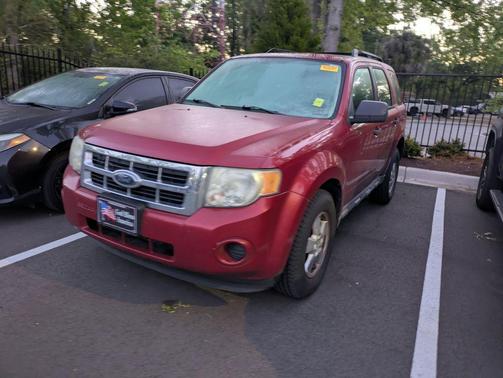 Redfire Clearcoat Metallic 2009 Ford Escape XLS