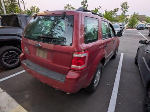 Redfire Clearcoat Metallic 2009 Ford Escape XLS