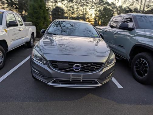 2016 Volvo S60 Cross Country T5 Platinum