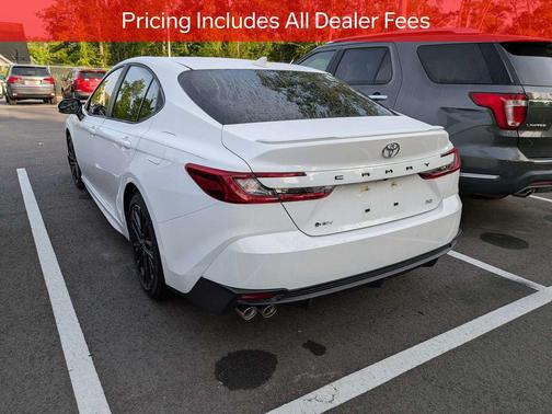 Ice Cap 2026 Toyota Camry SE