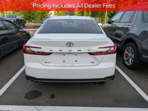 Ice Cap 2026 Toyota Camry SE