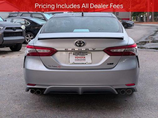 Celestial Silver/Midnight Black Metallic 2019 Toyota Camry XSE
