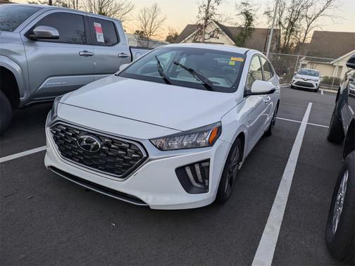 2020 Hyundai IONIQ Hybrid SEL