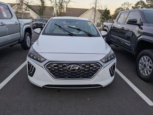 2020 Hyundai IONIQ Hybrid SEL