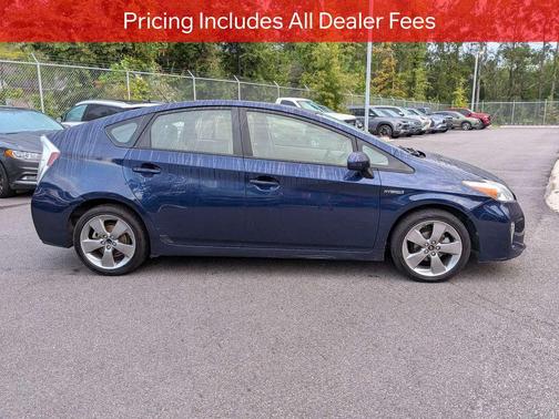 Nautical Blue Metallic 2013 Toyota Prius Three SE