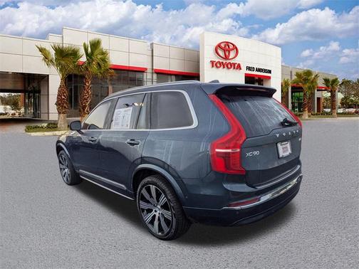 2023 Volvo XC90 B6 Ultimate 7-Seater