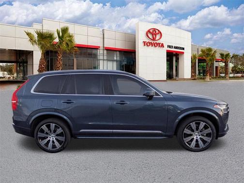 2023 Volvo XC90 B6 Ultimate 7-Seater