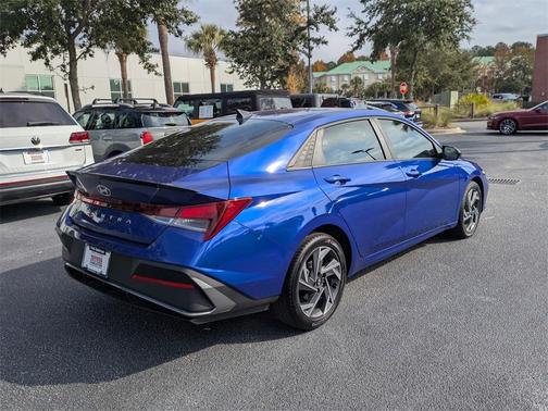 2025 Hyundai ELANTRA Sport