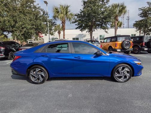 2025 Hyundai ELANTRA Sport