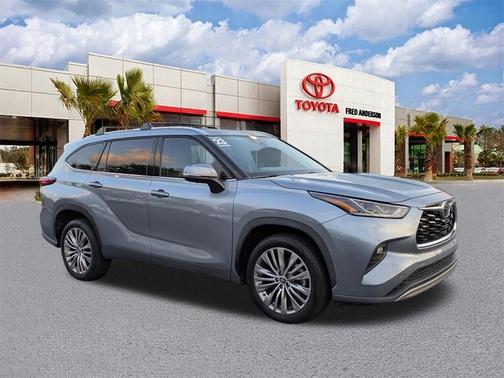 2023 Toyota Highlander Platinum