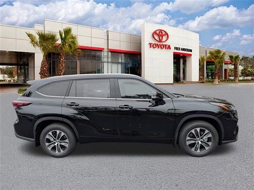 2026 Toyota Highlander XLE
