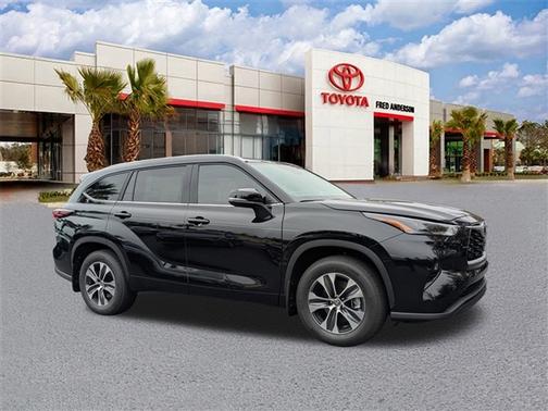 2026 Toyota Highlander XLE