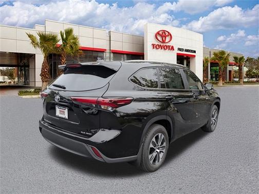 2026 Toyota Highlander XLE