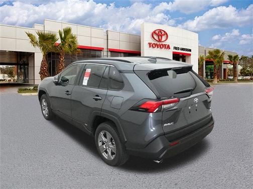 2025 Toyota RAV4 Hybrid LE