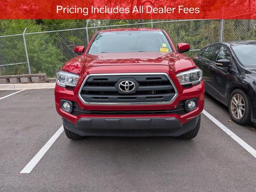 Barcelona Red Metallic 2016 Toyota Tacoma SR5