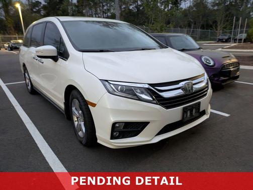 Diamond White Pearl 2018 Honda Odyssey EX-L