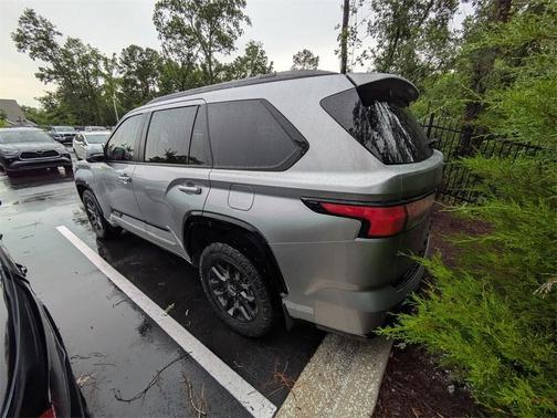 2024 Toyota Sequoia Platinum