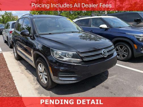 Deep Black 2017 Volkswagen Tiguan 2.0T S
