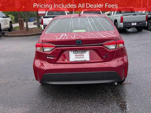Ruby Flare Pearl 2025 Toyota Corolla Hybrid SE