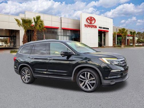 Black Forest Pearl 2018 Honda Pilot Touring