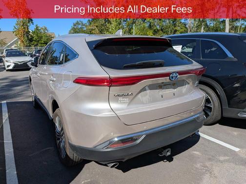 Titanium Glow 2021 Toyota Venza XLE