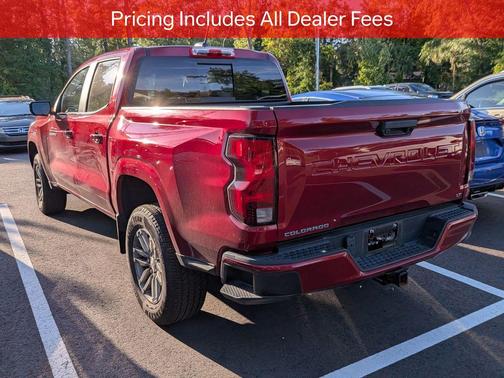 Radiant Red Tintcoat 2024 Chevrolet Colorado LT