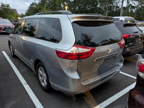 2015 Toyota Sienna LE