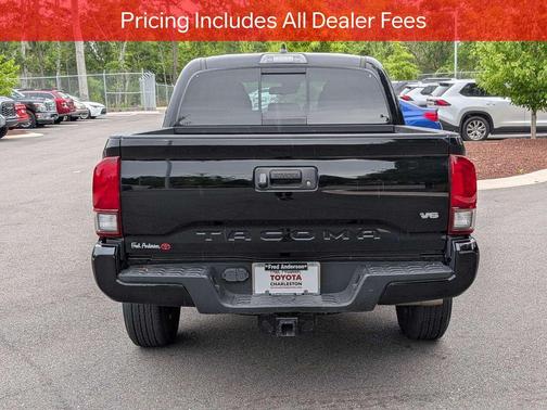 Midnight Black Metallic 2022 Toyota Tacoma SR5