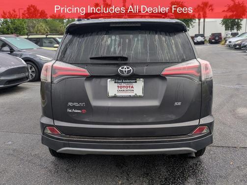 Magnetic Gray Metallic 2018 Toyota RAV4 SE