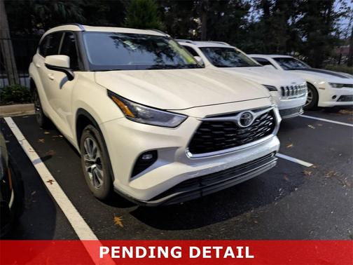 2021 Toyota Highlander XLE