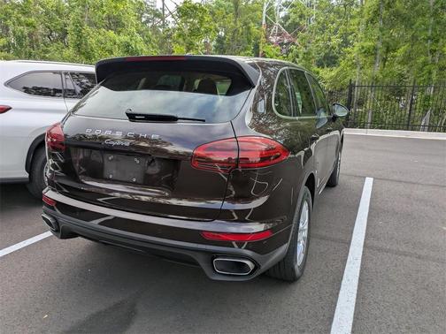 2016 Porsche Cayenne Base