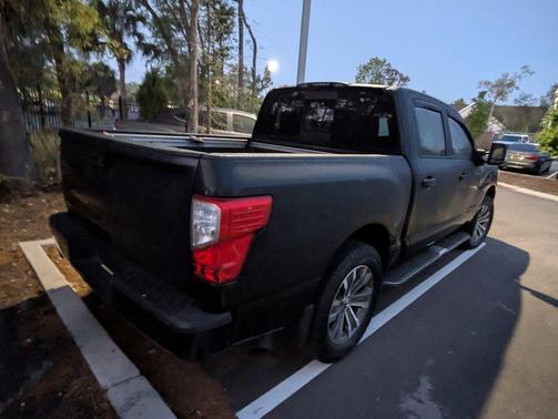 Magnetic Black 2017 Nissan Titan SL