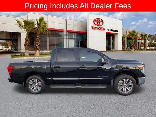 Magnetic Black 2017 Nissan Titan SL