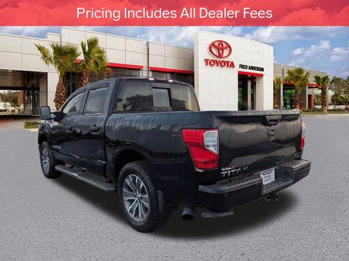 Magnetic Black 2017 Nissan Titan SL
