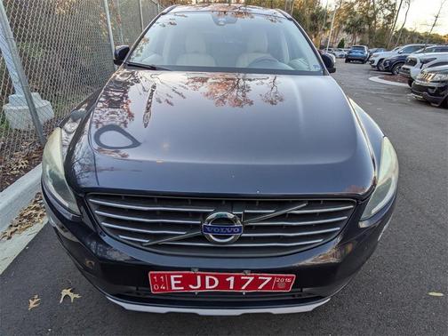 2015 Volvo XC60 T6 Platinum