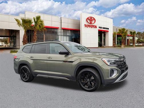 2024 Volkswagen Atlas 2.0T SE w/Technology 4MOTION