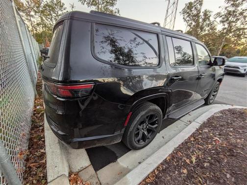 2024 Jeep Wagoneer Series II Carbide 4x4