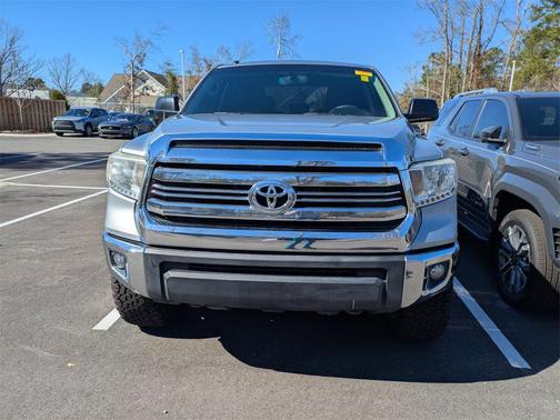 2017 Toyota Tundra SR5