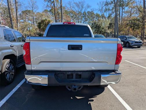 2017 Toyota Tundra SR5