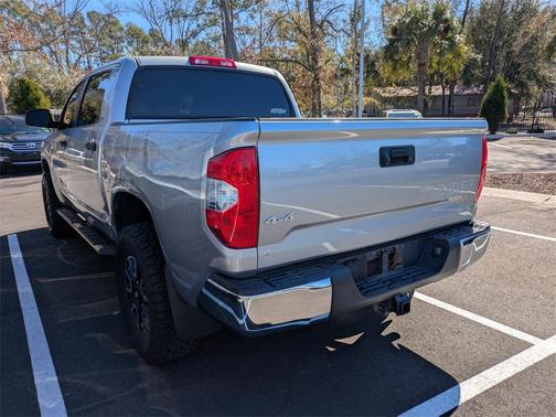 2017 Toyota Tundra SR5