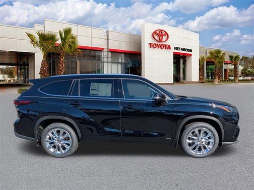 2026 Toyota Highlander Hybrid Limited