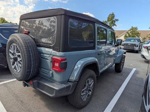 2024 Jeep Wrangler Sahara