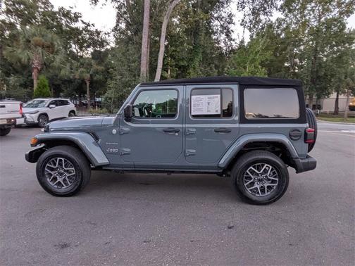 2024 Jeep Wrangler Sahara