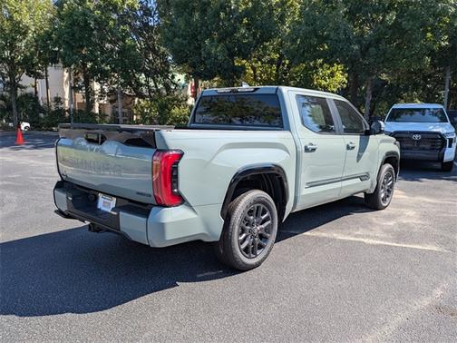 2025 Toyota Tundra Hybrid Platinum