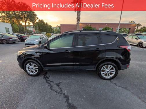 SHADOW BLACK 2018 Ford Escape SE