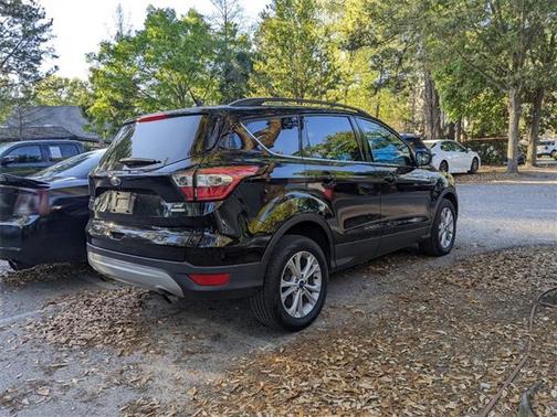 SHADOW BLACK 2018 Ford Escape SE